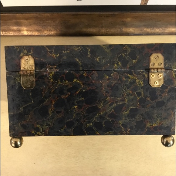 Faux Tortoise Shell Stash Box - Picture 7 of 11